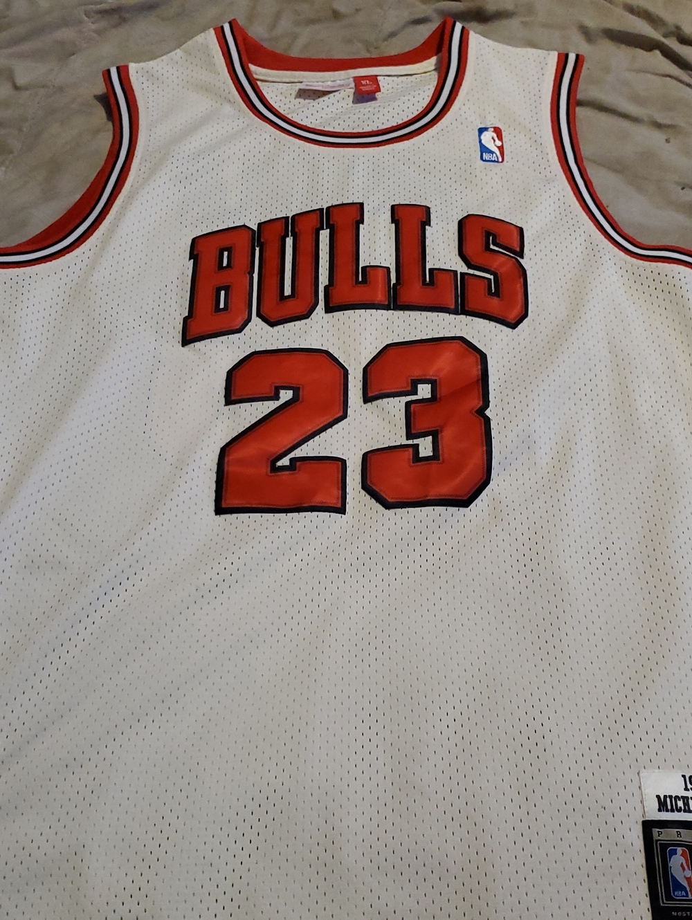 NBA Mitchell And Ness Chicago Bulls Hardwood Classics Micheal Jordan Jersey..🏀